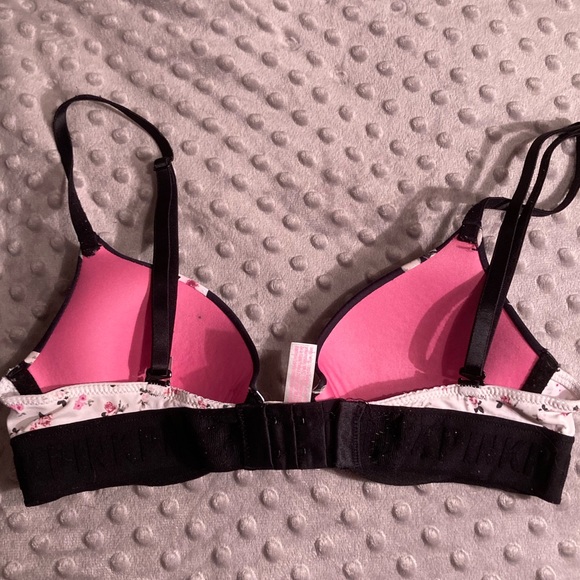 VS Pink Bra Bundle - Picture 3 of 14